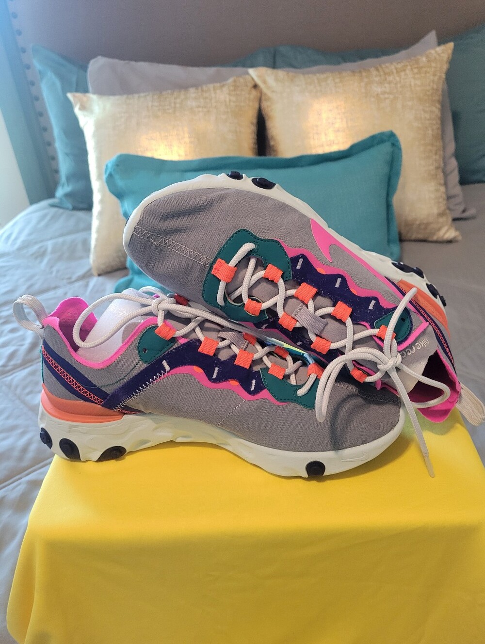 NIKE REACT WOMEN Sneakers Grey with Pink,Orange & Green Accents - Picture 3 of 5